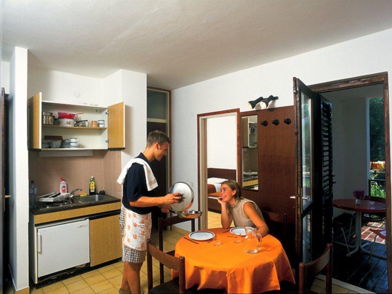 Aminess Vival Port9 Residence Korčula Extérieur photo